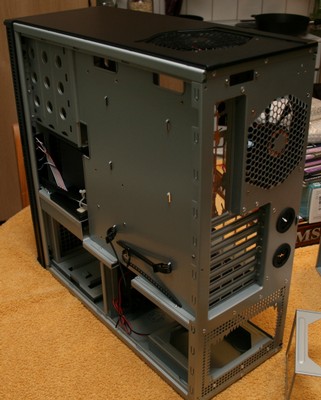 Antec P182 right
side